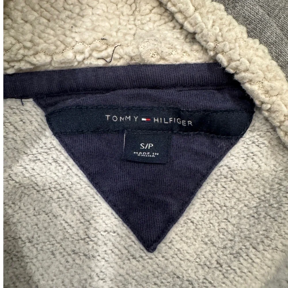 Tommy Hilfiger Womens Heather Gray Sherpa Lined Hoodie Chenille H Patch Small - Picture 3 of 3